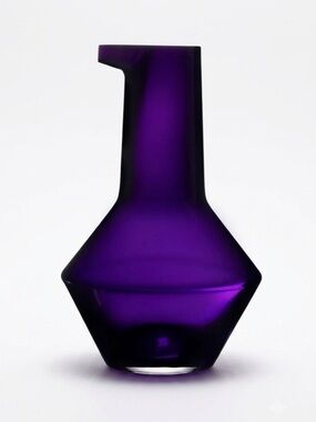 NIB NUDE Glass Beak Carafe Purple Lead-Free Crystal Modern Art Decanter